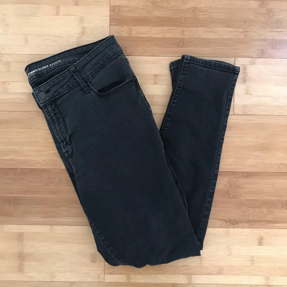 Old Navy Super Skinny Mid-Rise Size 12 Black Jeans